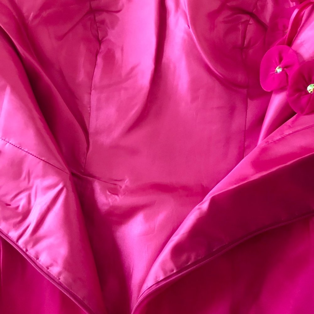 Anny Lee Hot Pink Strapless Ruched Prom Dress with Slit - Picture 7 of 7